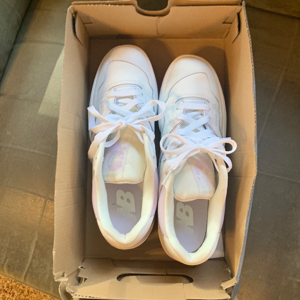 Brand new New Balance 550